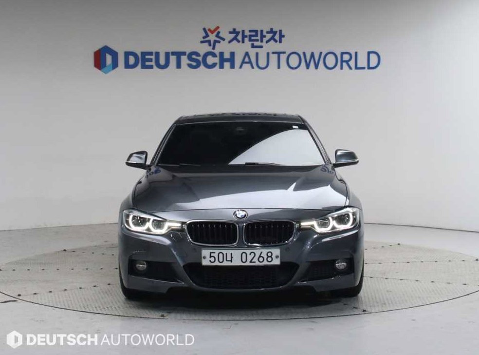 BMW 3시리즈 320i M 스포츠 사진 3