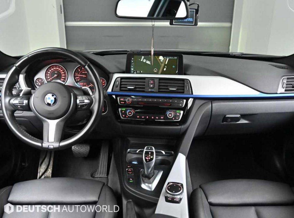 BMW 3시리즈 320i M 스포츠 사진 7