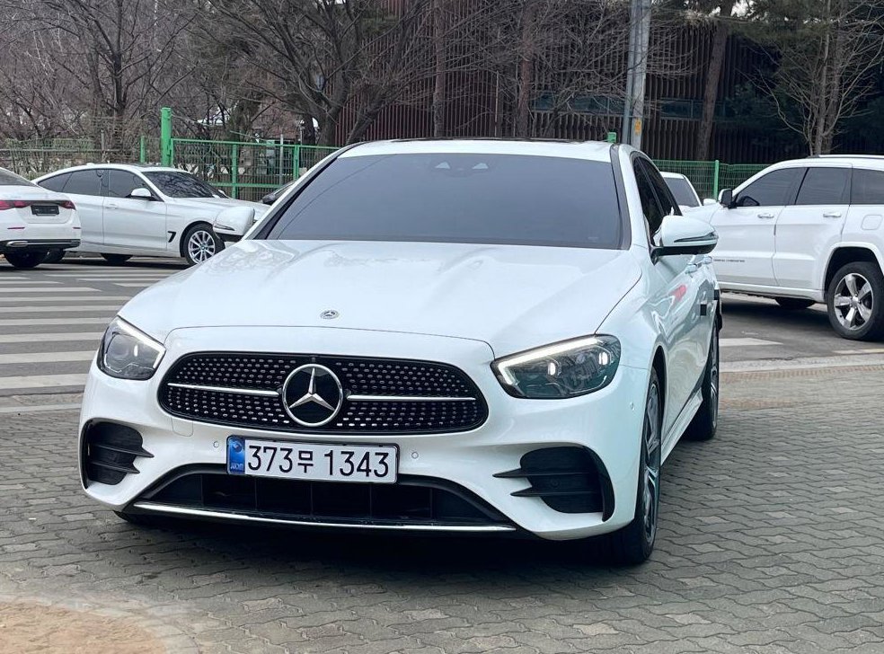 벤츠 E 클래스 E220d 4MATIC AMG라인