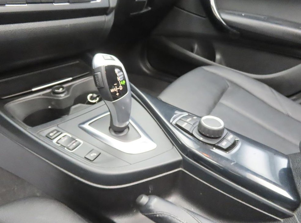 BMW 1시리즈 118d 어반 사진 10