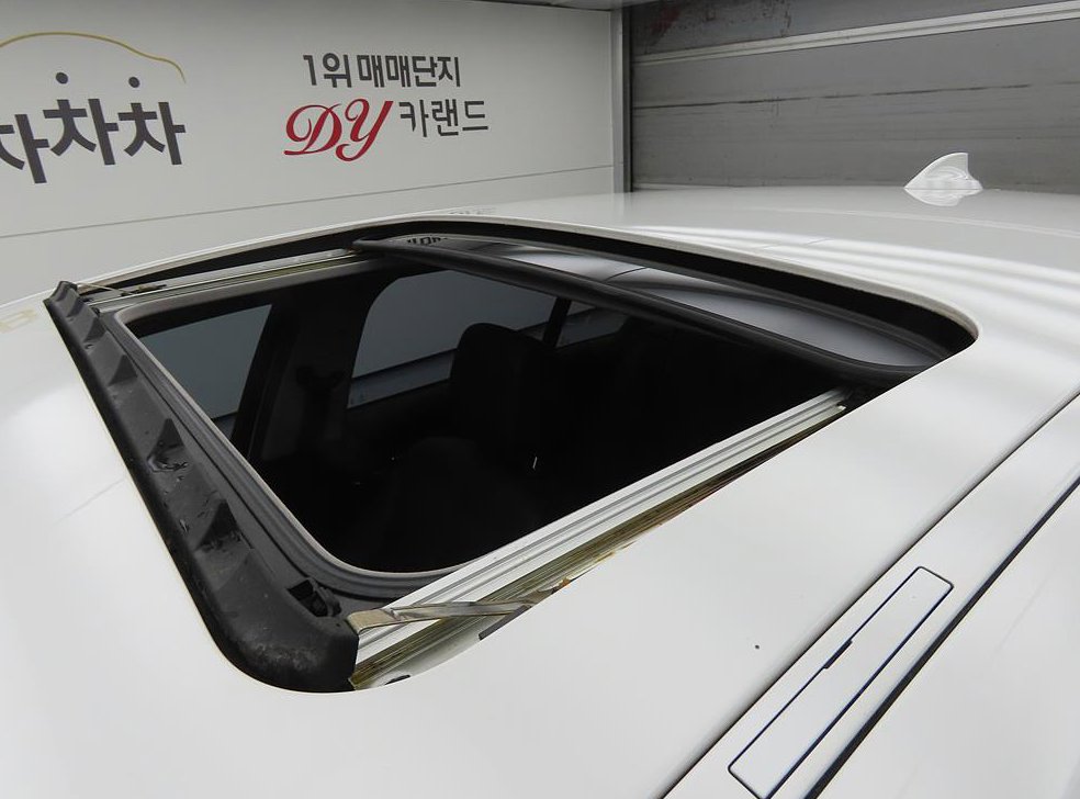 BMW 1시리즈 118d 어반 사진 18