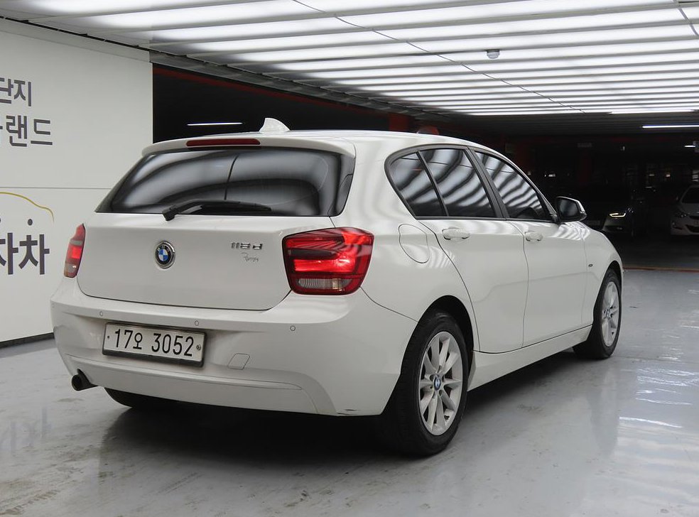 BMW 1시리즈 118d 어반 사진 4