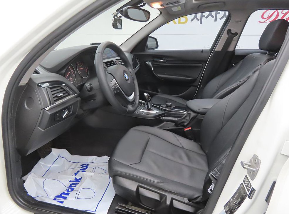 BMW 1시리즈 118d 어반 사진 5