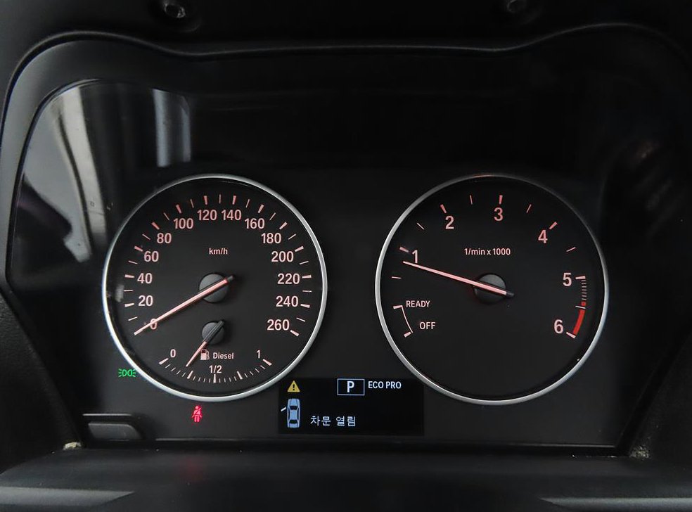 BMW 1시리즈 118d 어반 사진 8