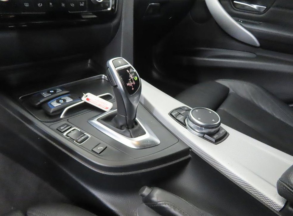 BMW 3시리즈 328i M 스포츠 사진 11