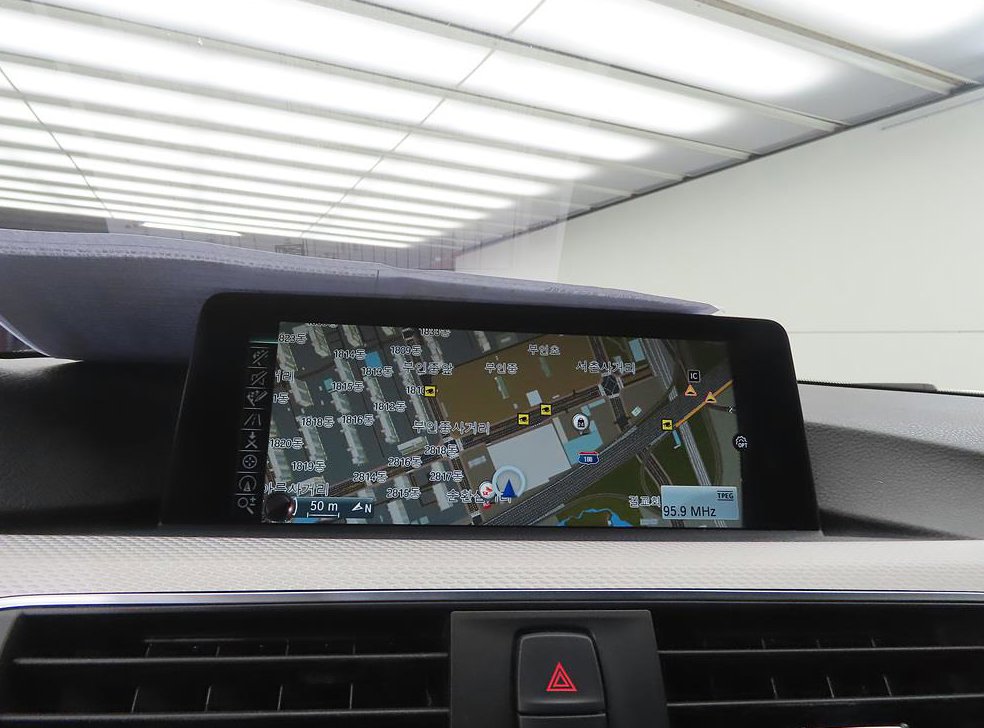 BMW 3시리즈 328i M 스포츠 사진 13