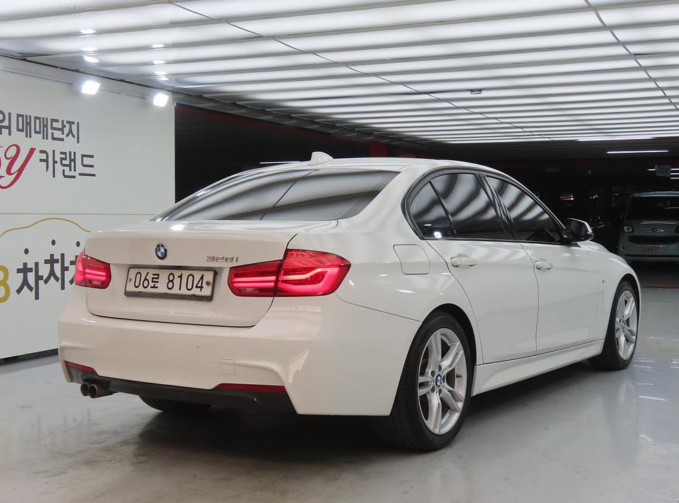 BMW 3시리즈 328i M 스포츠 사진 4