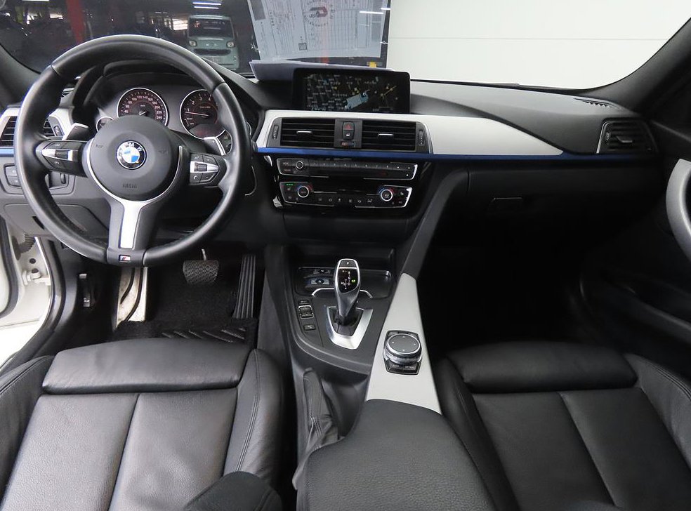 BMW 3시리즈 328i M 스포츠 사진 7