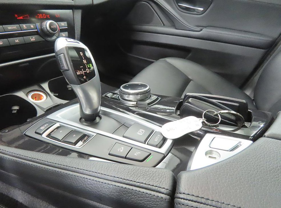 BMW 5시리즈 520d xDrive 사진 11