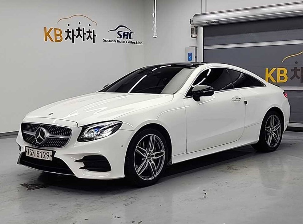 벤츠 E 클래스 E220d 쿠페