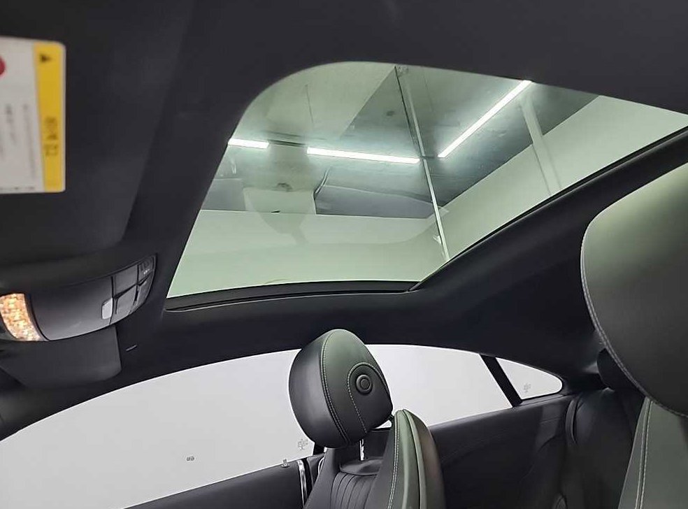 벤츠 E 클래스 E220d 쿠페 사진 13