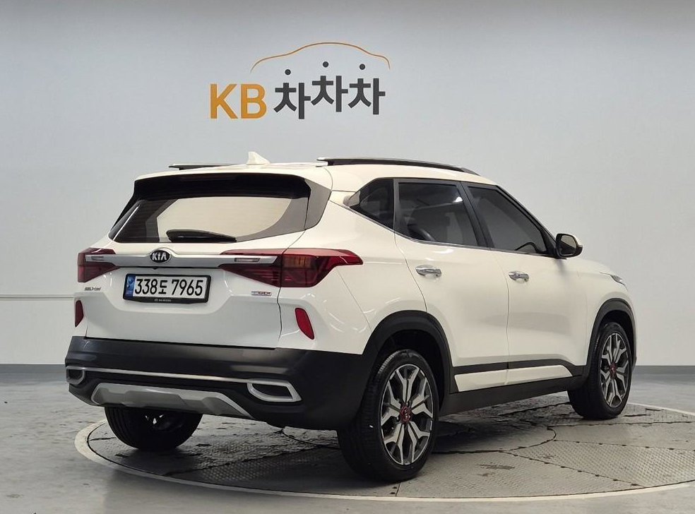 기아 셀토스 가솔린 1.6 터보 2WD 사진 3