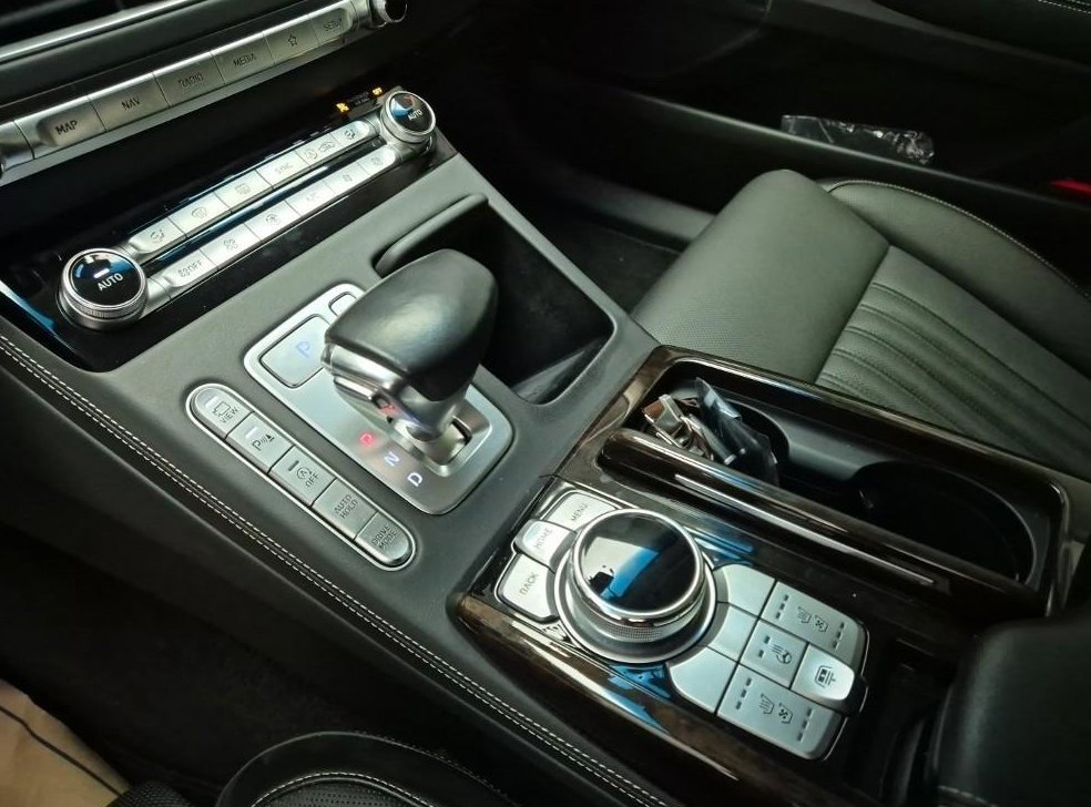 제네시스 G90 3.8 GDI AWD 사진 8