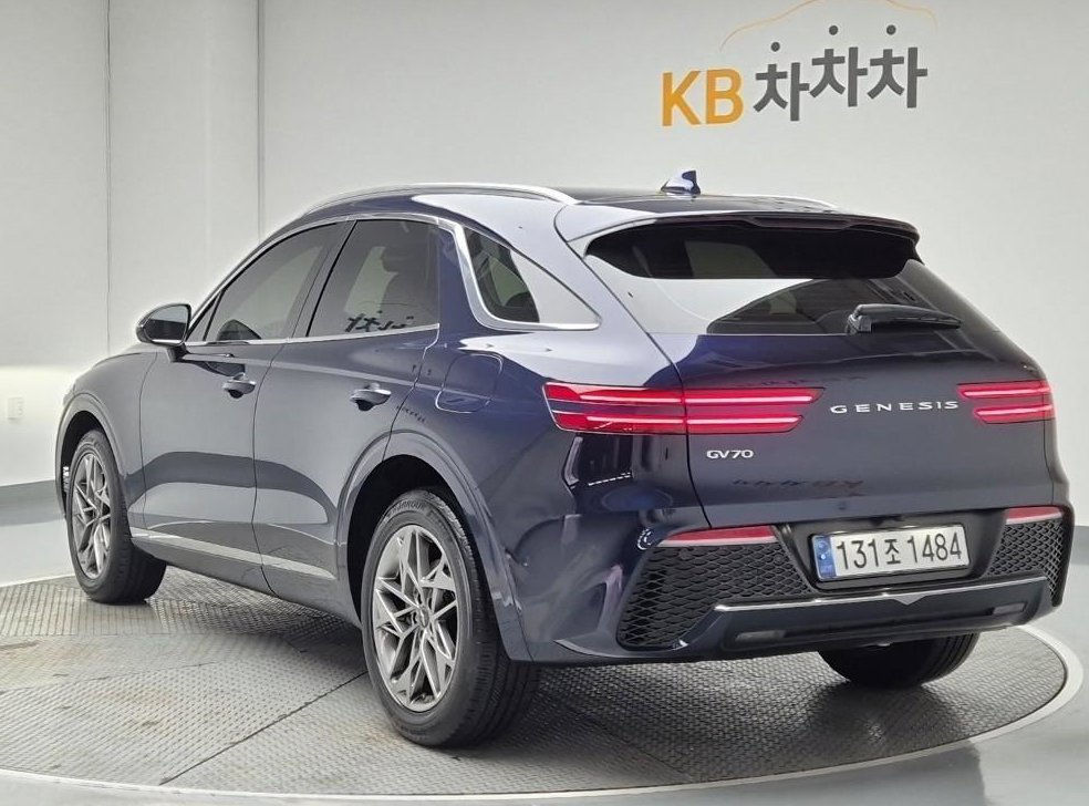 제네시스 GV70 2.2 디젤 2WD 사진 2