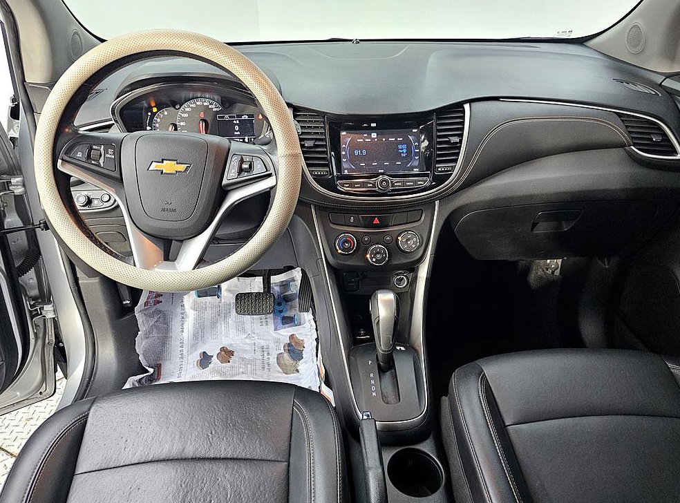 쉐보레 트랙스 가솔린 1.4 LT 사진 5