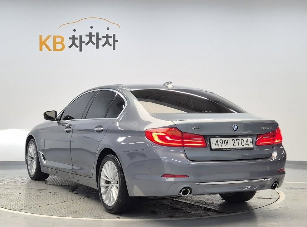 BMW 5시리즈 520d 럭셔리 스페셜 에디션 사진 2
