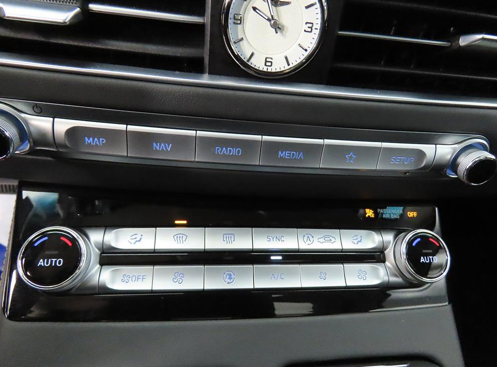 제네시스 G90 3.3 T AWD 사진 13