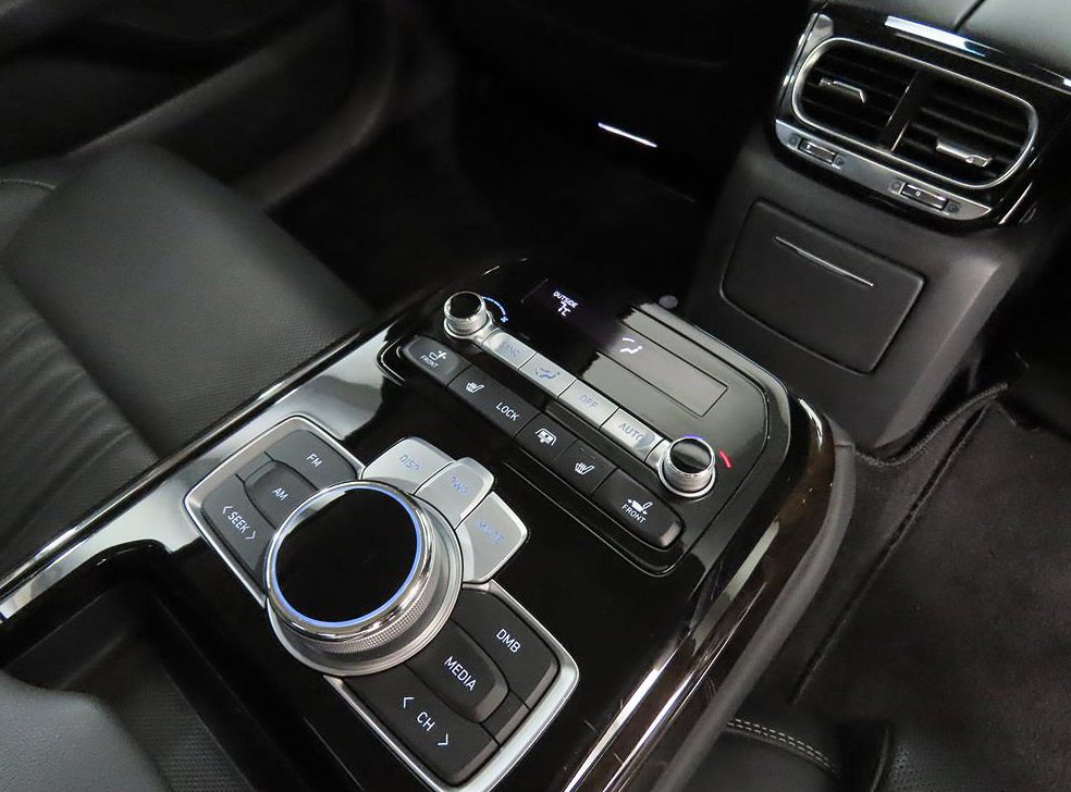 제네시스 G90 3.3 T AWD 사진 14