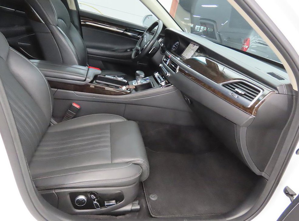 제네시스 G90 3.3 T AWD 사진 6