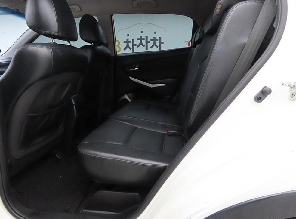 KG모빌리티(쌍용)  코란도 2.2 익스트림 2WD 사진 6