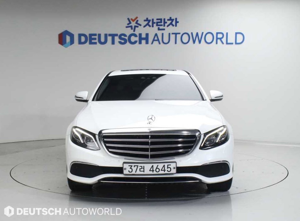 벤츠 E 클래스 E220d 익스클루시브