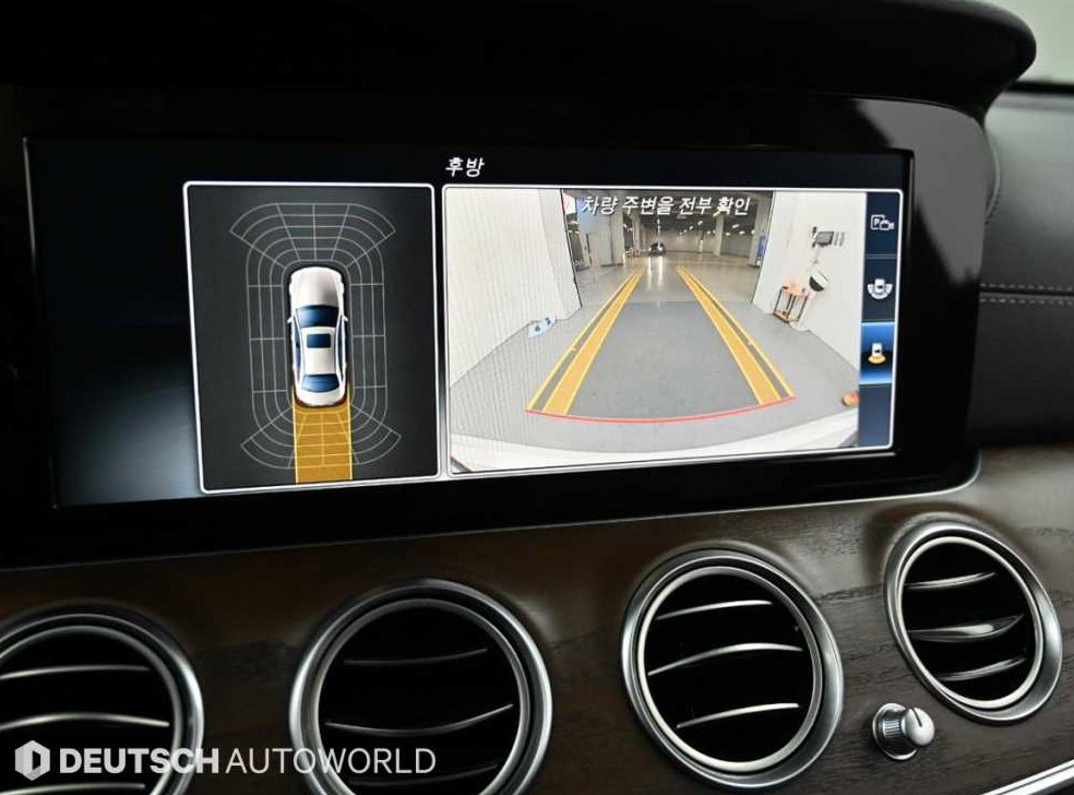 벤츠 E 클래스 E220d 익스클루시브 사진 15