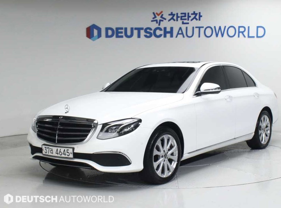 벤츠 E 클래스 E220d 익스클루시브 사진 2