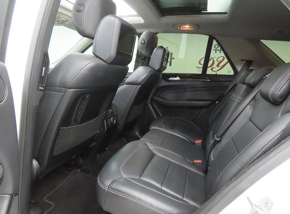 벤츠 M 클래스 ML350 블루텍 4매틱 사진 6