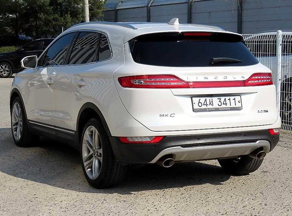 링컨 MKC 2.0 AWD 사진 3