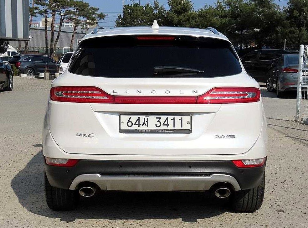 링컨 MKC 2.0 AWD 사진 4