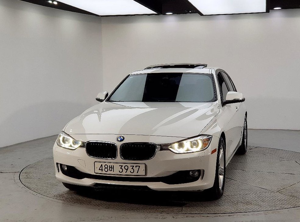 BMW 3시리즈 320d 사진 2