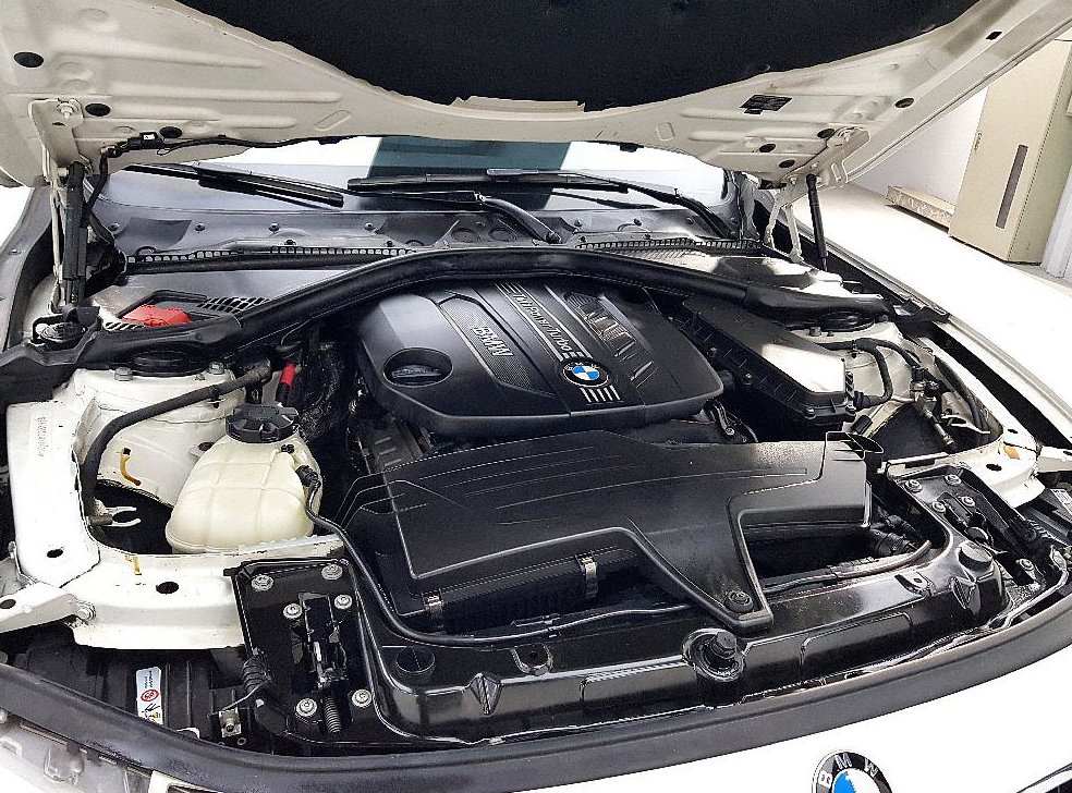 BMW 3시리즈 320d 사진 6