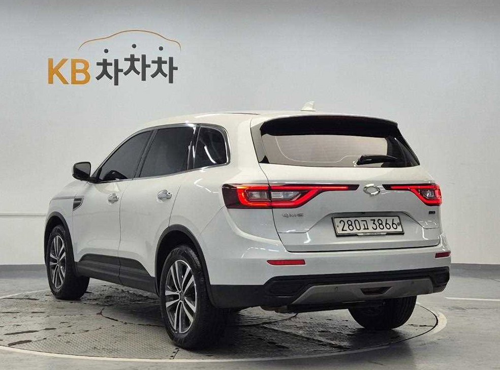 르노코리아(삼성) QM6 가솔린 2.0 GDe LE 2WD 사진 2
