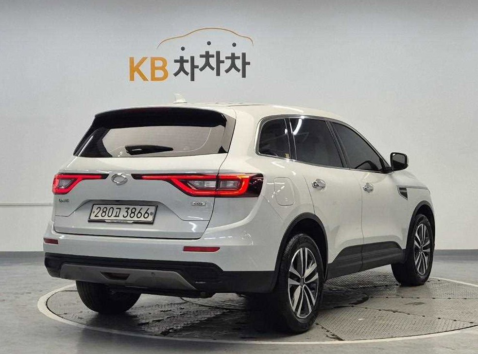 르노코리아(삼성) QM6 가솔린 2.0 GDe LE 2WD 사진 3