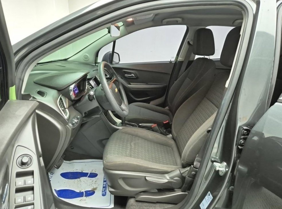 쉐보레 트랙스 가솔린 1.4 LS 사진 13