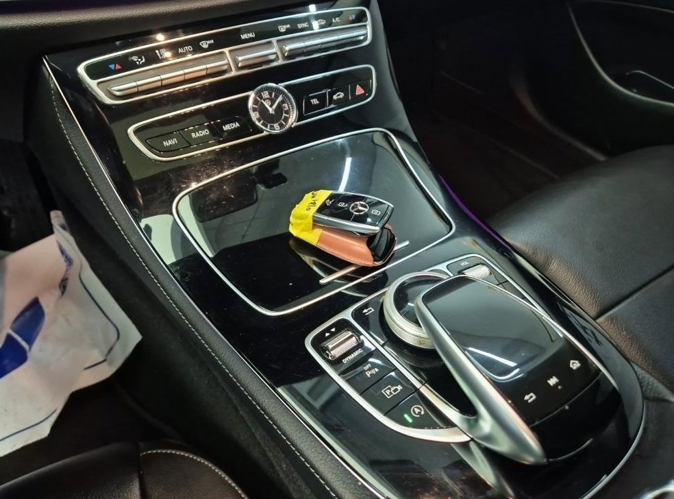 벤츠 E 클래스 E300 아방가르드 사진 17