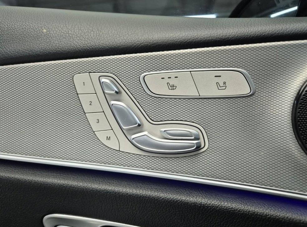 벤츠 E 클래스 E300 아방가르드 사진 19