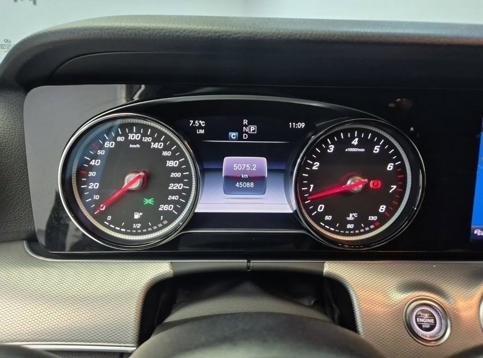 벤츠 E 클래스 E300 아방가르드 사진 6