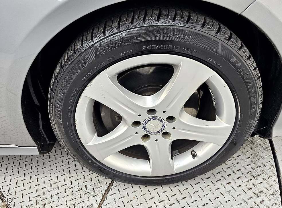 벤츠 E 클래스 E250 CDI 4MATIC 사진 20