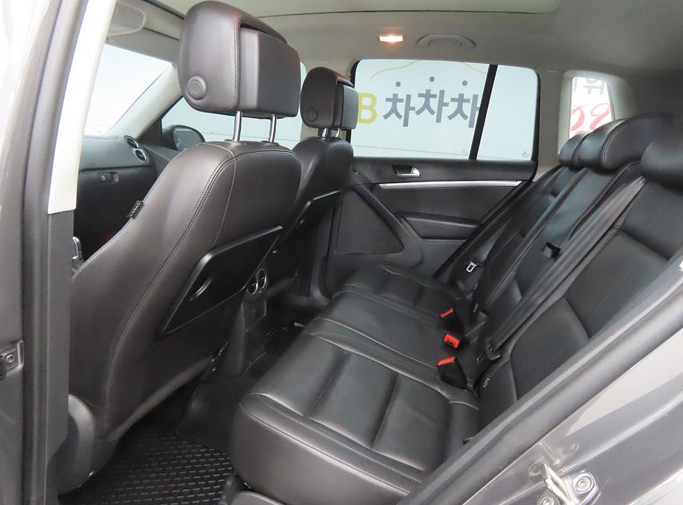 폭스바겐 티구안 2.0 TDI 프리미엄 사진 6