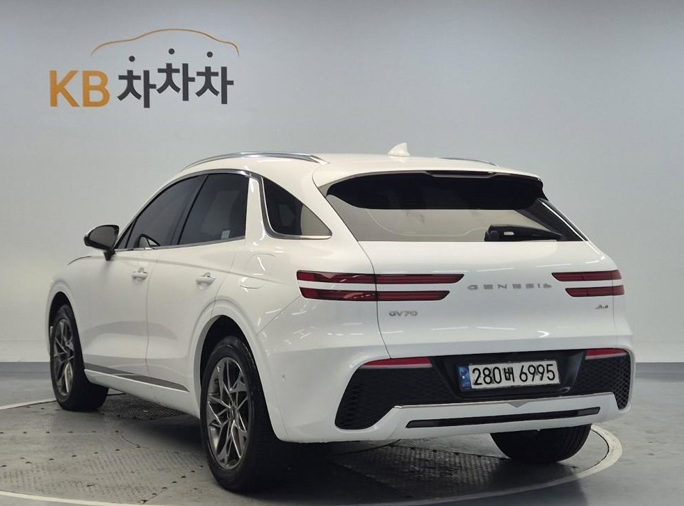제네시스 GV70 2.2 디젤 AWD 사진 2