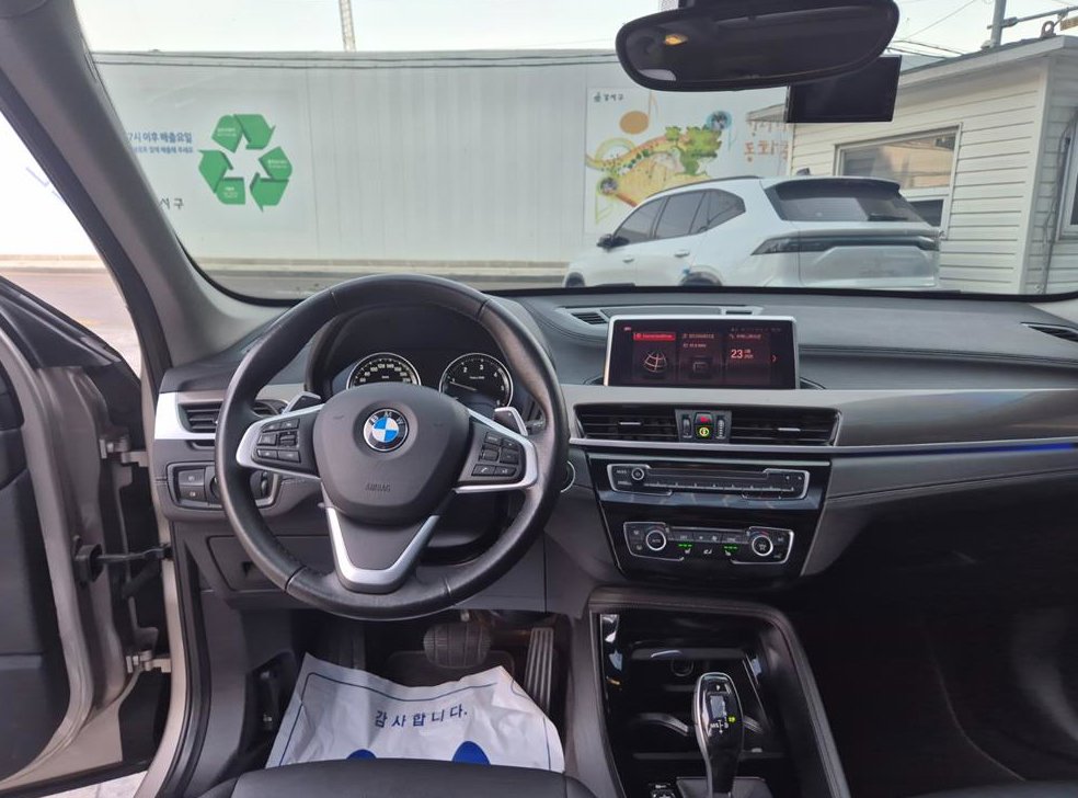 BMW X1 xDrive 18d xLine 사진 10