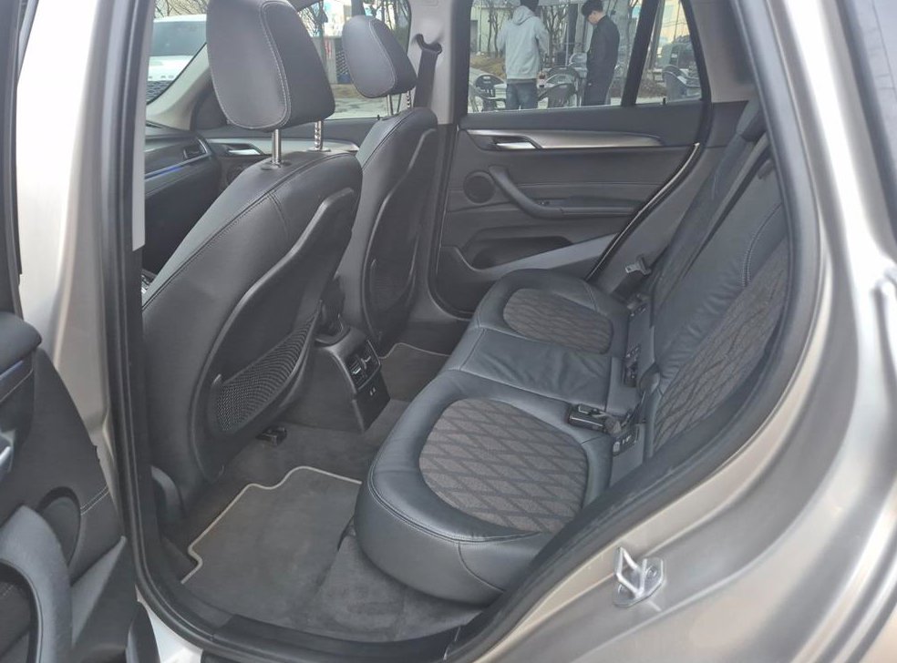 BMW X1 xDrive 18d xLine 사진 12