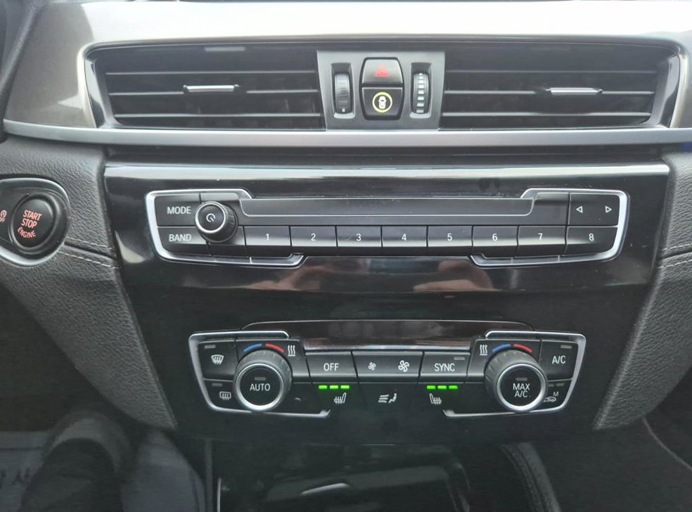 BMW X1 xDrive 18d xLine 사진 14
