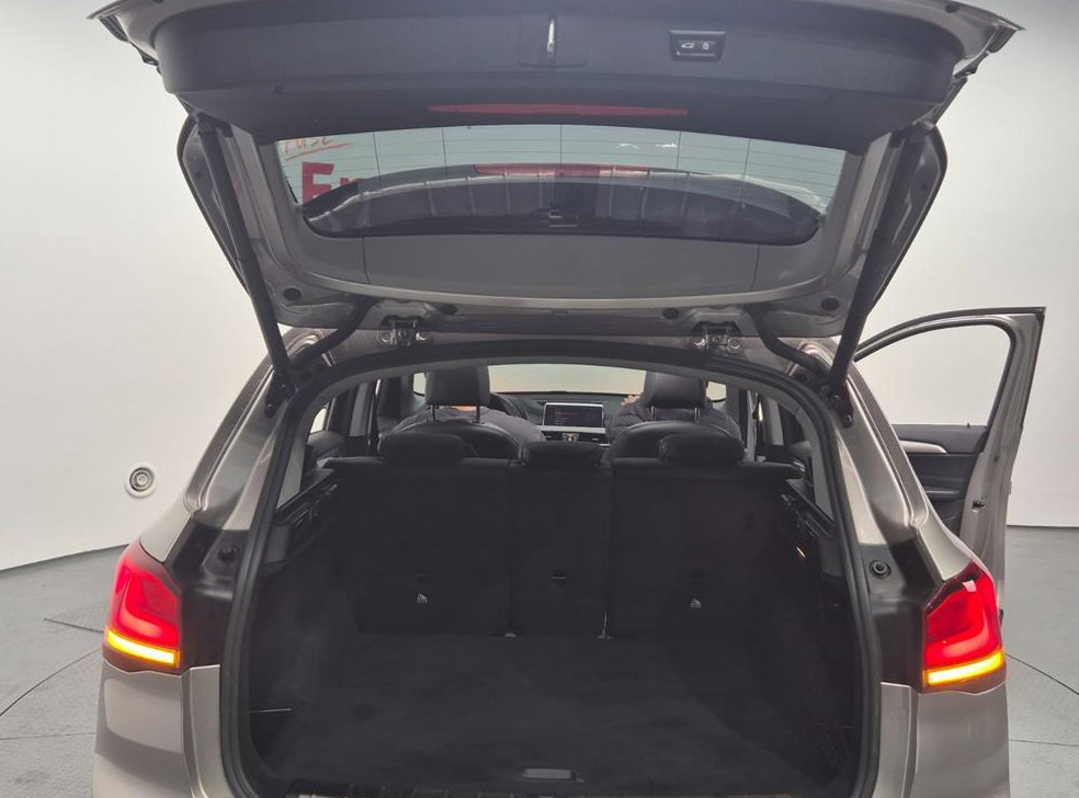 BMW X1 xDrive 18d xLine 사진 18