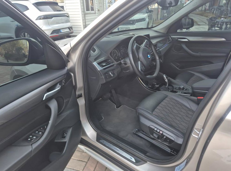 BMW X1 xDrive 18d xLine 사진 8
