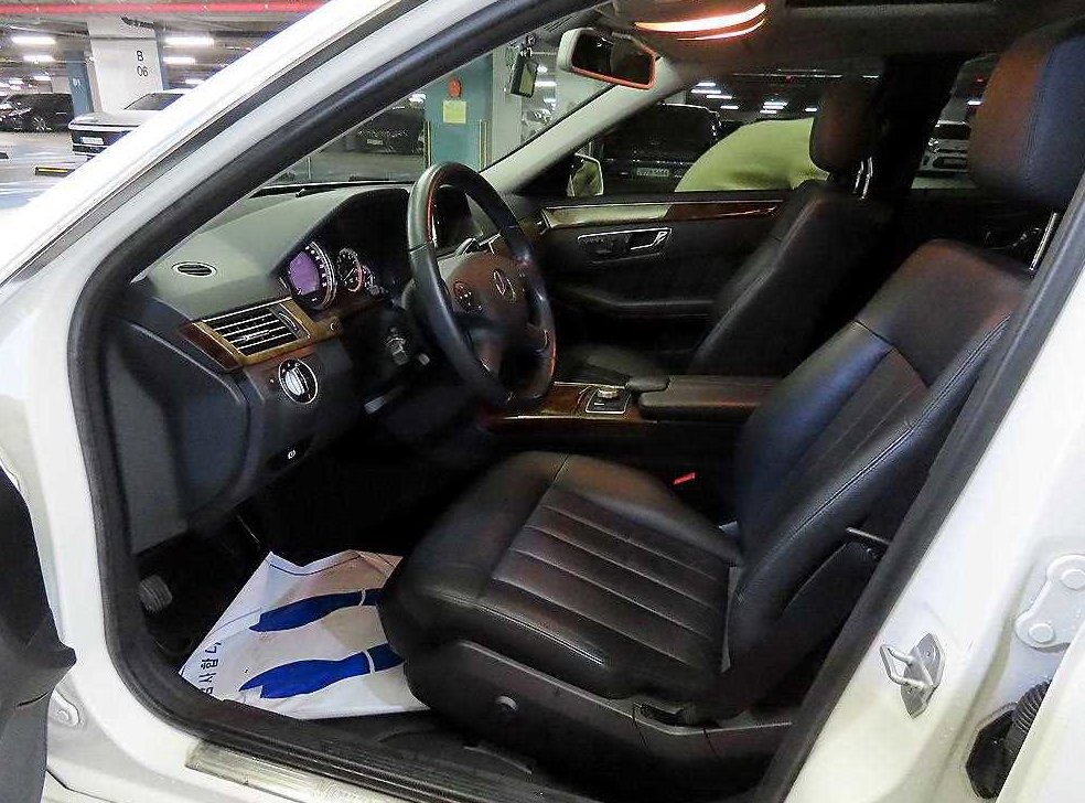 벤츠 E 클래스 E300 엘레강스 사진 6