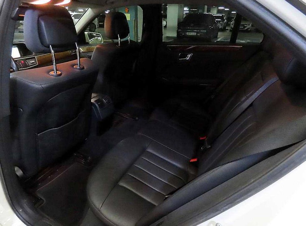 벤츠 E 클래스 E300 엘레강스 사진 7