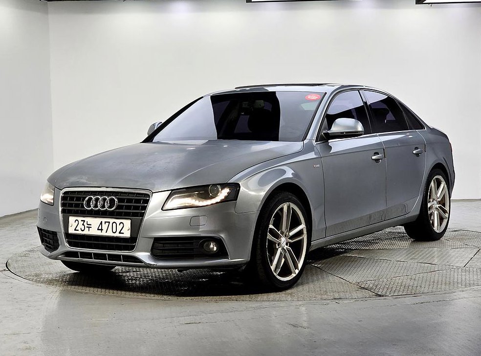 아우디 A4 2.0 TFSI 콰트로