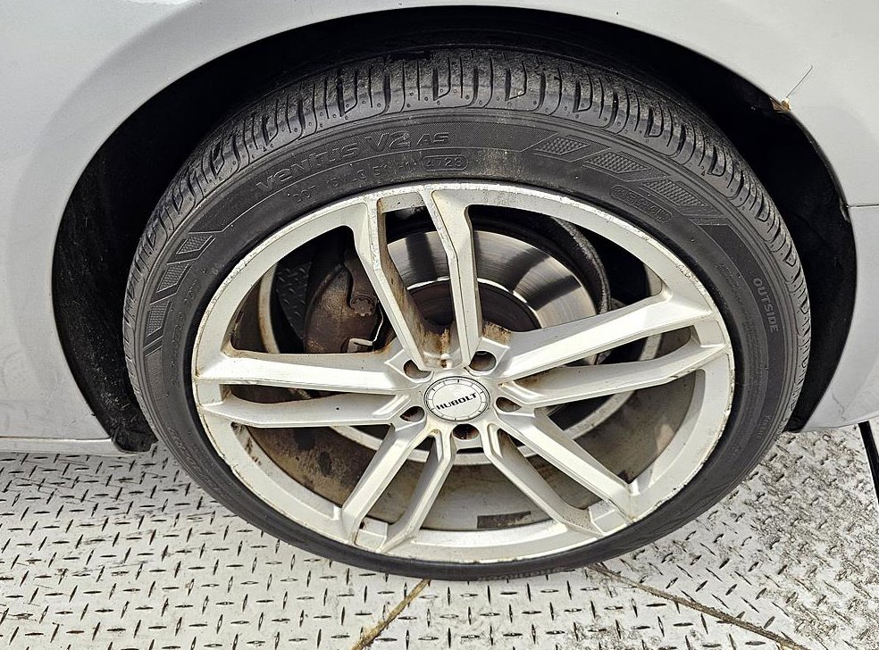 아우디 A4 2.0 TFSI 콰트로 사진 20